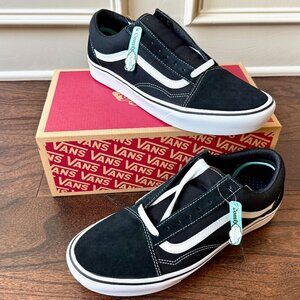 NIB Vans Comfycush Old Skool Black and White Mens Size 12